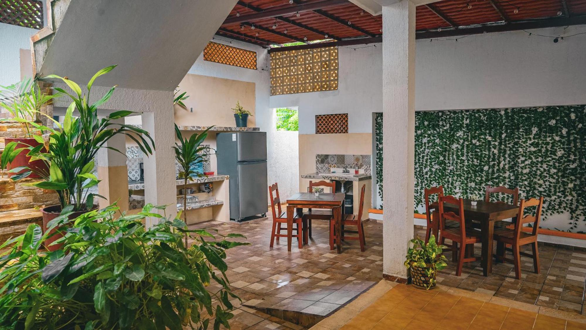 Hotel Del Parque فالادوليد المظهر الخارجي الصورة